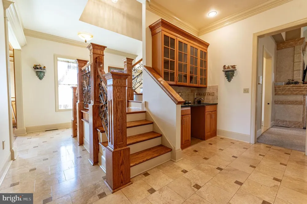 49 CREST BOULEVARD Easton, PA 18045