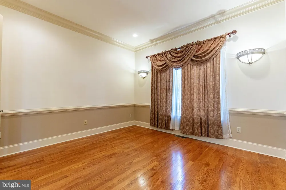 49 CREST BOULEVARD Easton, PA 18045