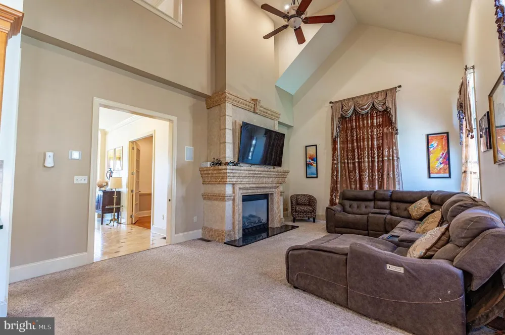 49 CREST BOULEVARD Easton, PA 18045