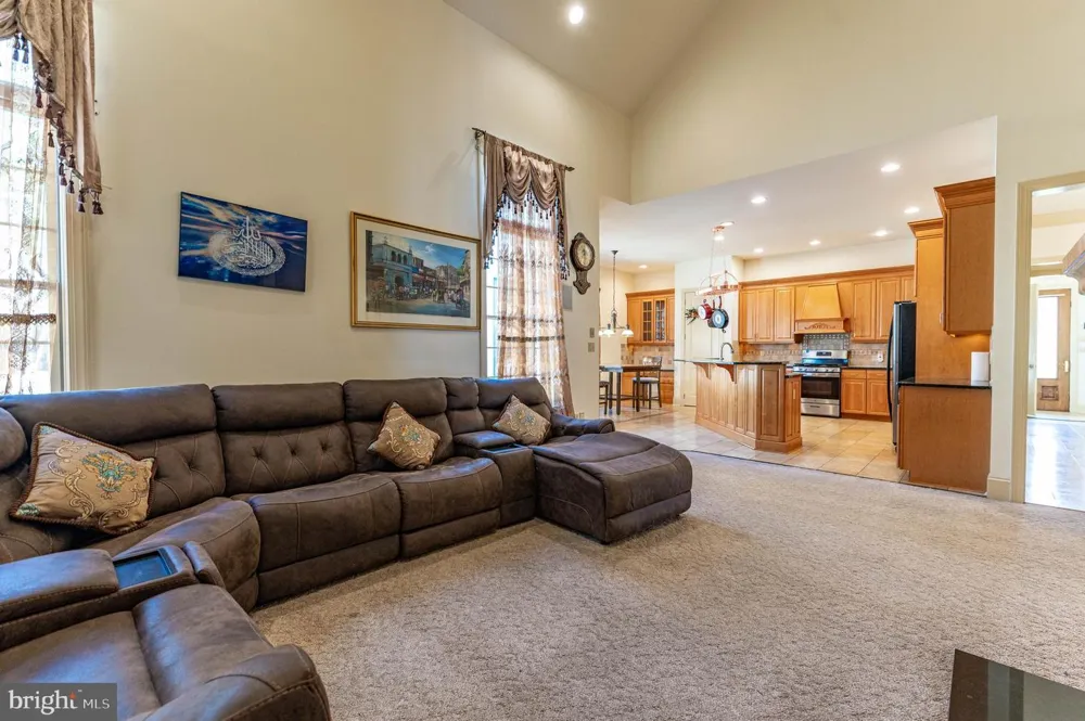 49 CREST BOULEVARD Easton, PA 18045