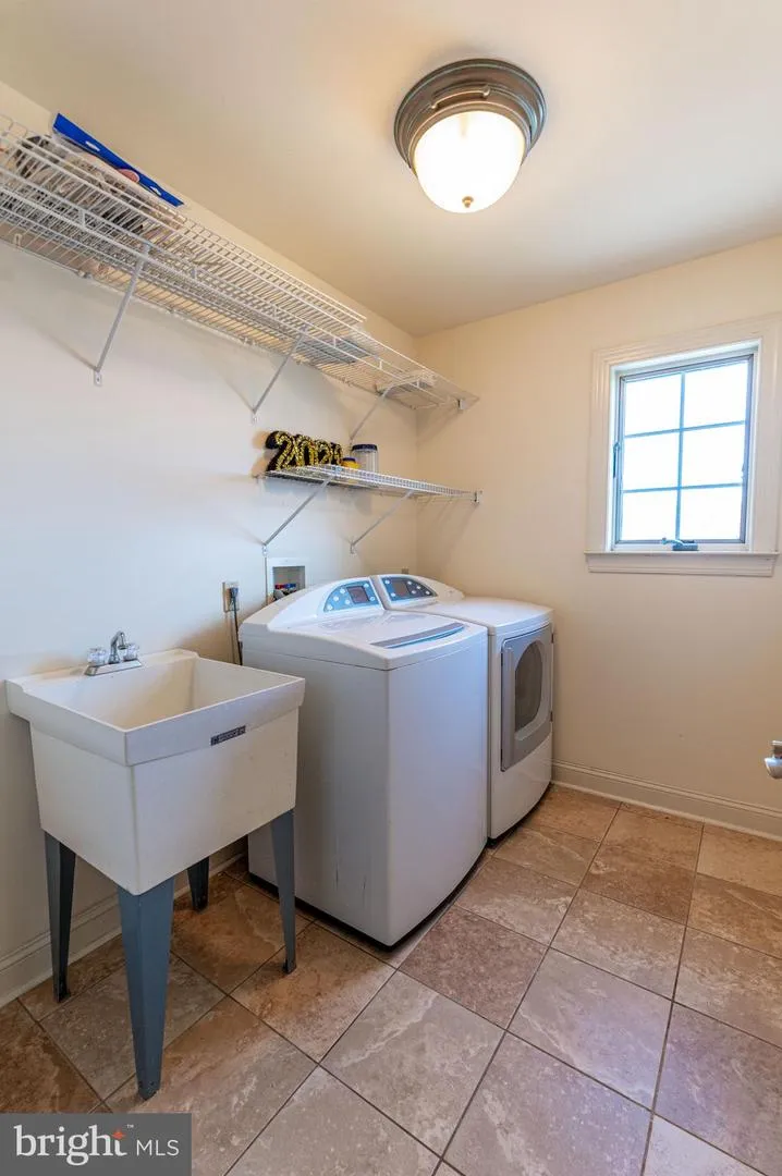 49 CREST BOULEVARD Easton, PA 18045
