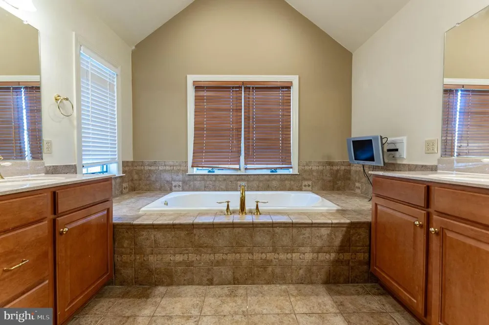 49 CREST BOULEVARD Easton, PA 18045