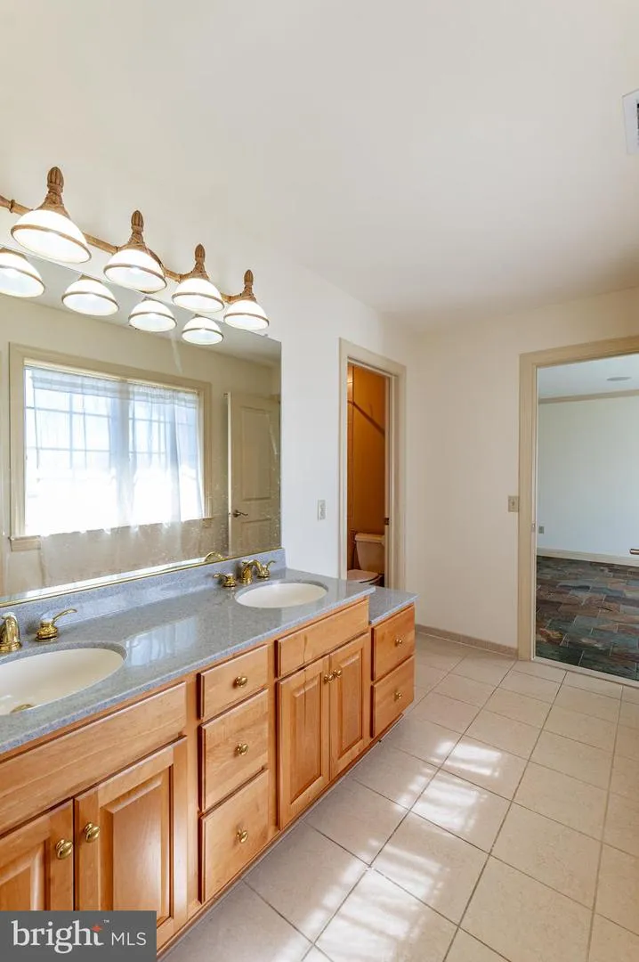 49 CREST BOULEVARD Easton, PA 18045
