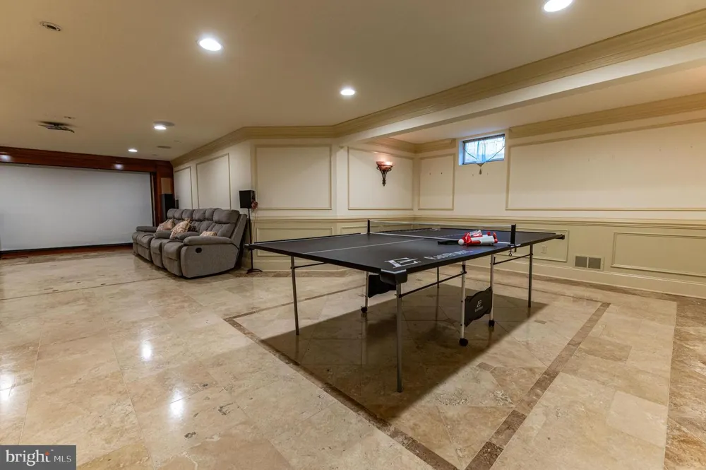 49 CREST BOULEVARD Easton, PA 18045