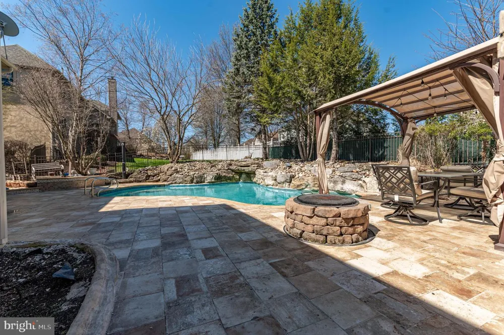 49 CREST BOULEVARD Easton, PA 18045