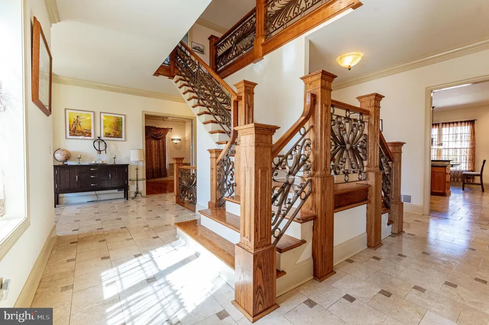 49 CREST BOULEVARD Easton, PA 18045