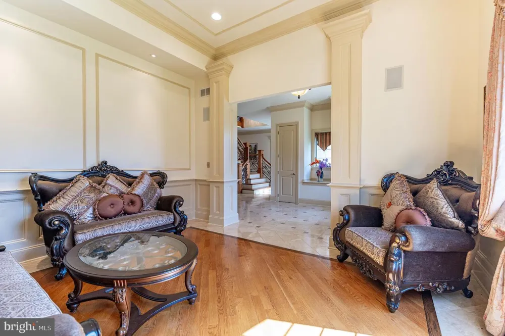 49 CREST BOULEVARD Easton, PA 18045