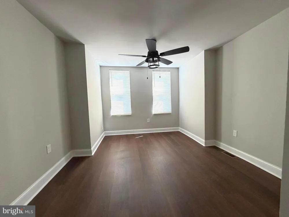 2813 E MADISON STREET Baltimore, MD 21205