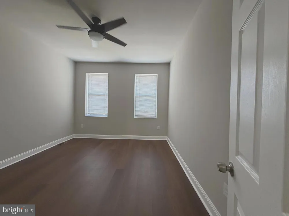 2813 E MADISON STREET Baltimore, MD 21205