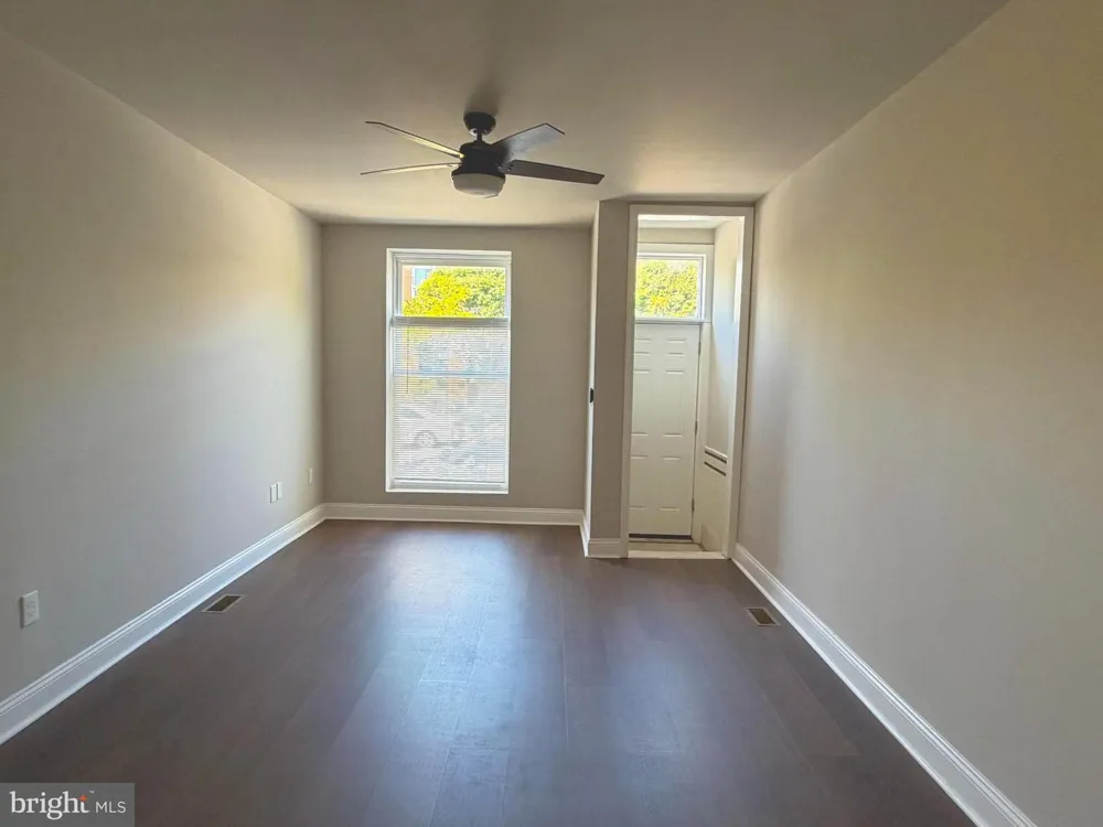 2813 E MADISON STREET Baltimore, MD 21205
