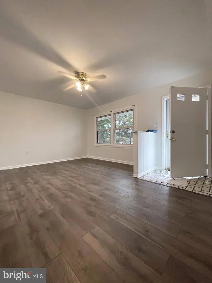 1100 STERLING BOULEVARD Sterling, VA 20164