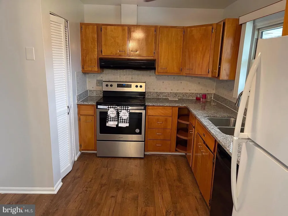 1100 STERLING BOULEVARD Sterling, VA 20164