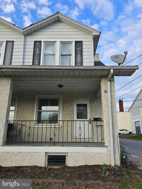 43 E 2ND STREET