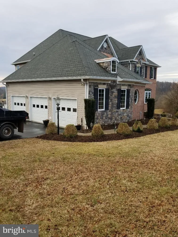 9471 LITTLE SKYLINE DRIVE Orange, VA 22960