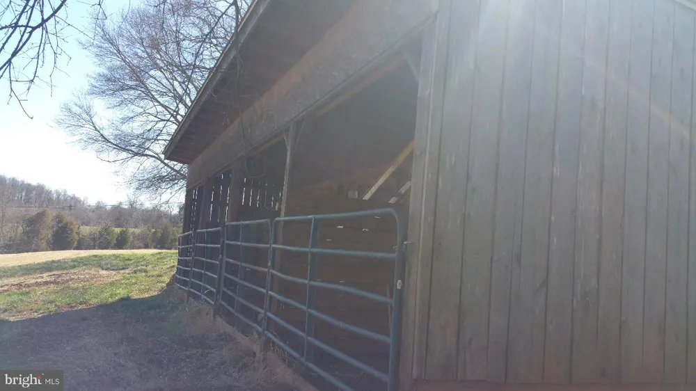 9471 LITTLE SKYLINE DRIVE Orange, VA 22960