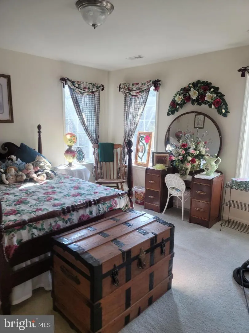 9471 LITTLE SKYLINE DRIVE Orange, VA 22960