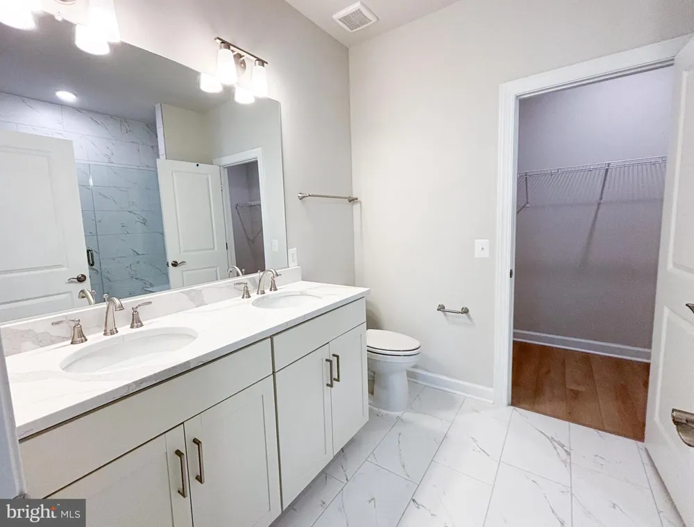 105 HEIRLOOM WAY Winchester, VA 22603