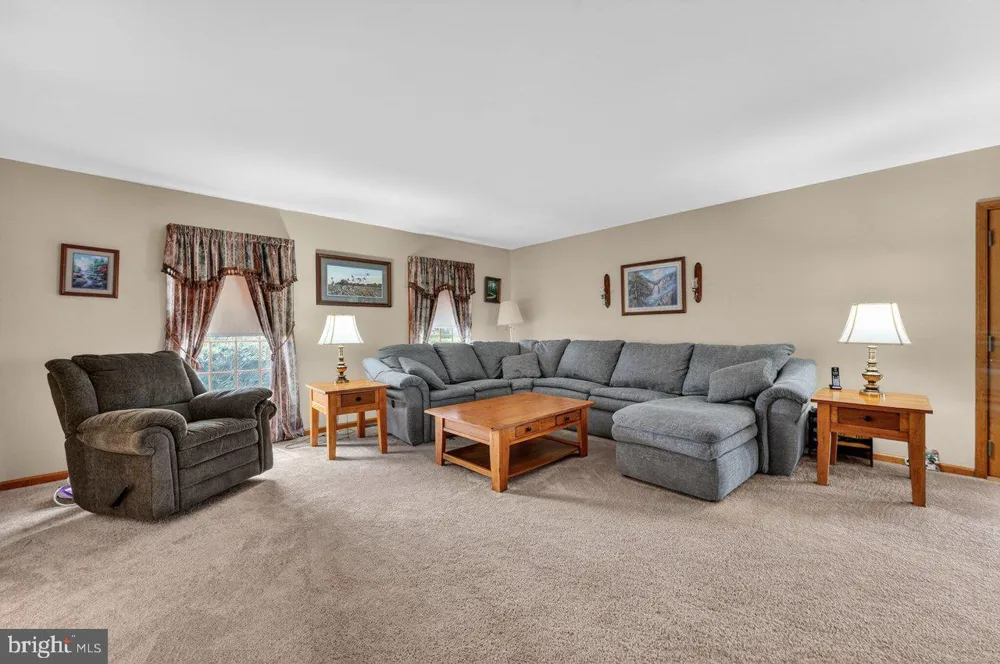 158 CHESTERFIELD GEORGETOWN ROAD Chesterfield, NJ 08515
