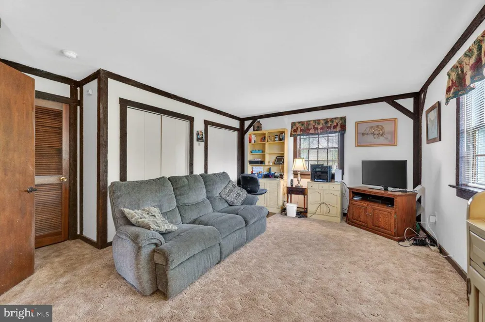 158 CHESTERFIELD GEORGETOWN ROAD Chesterfield, NJ 08515