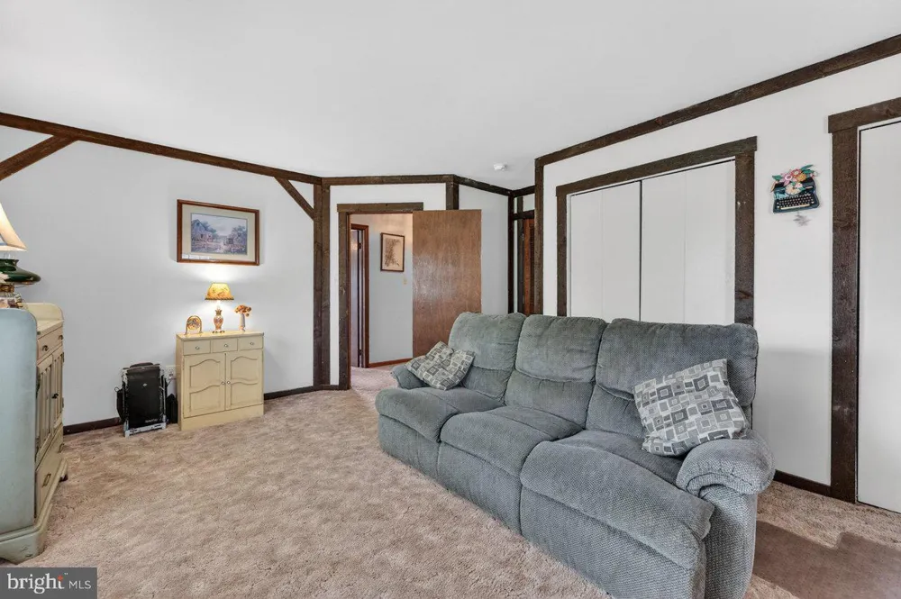 158 CHESTERFIELD GEORGETOWN ROAD Chesterfield, NJ 08515