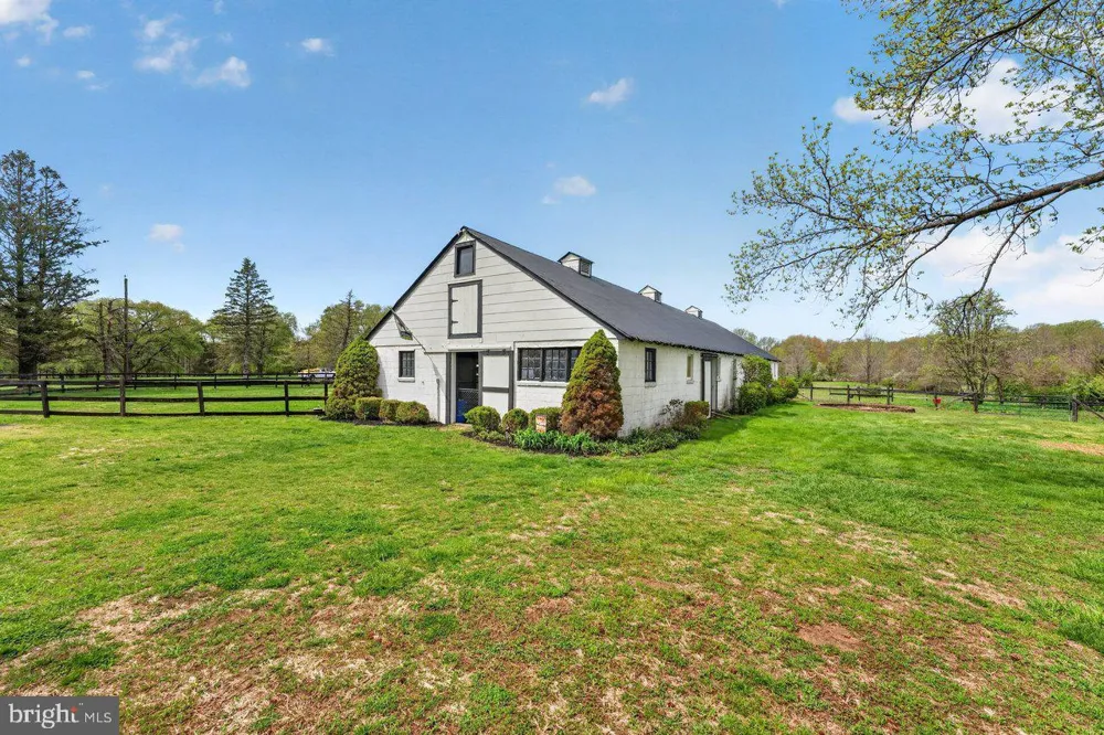 158 CHESTERFIELD GEORGETOWN ROAD Chesterfield, NJ 08515