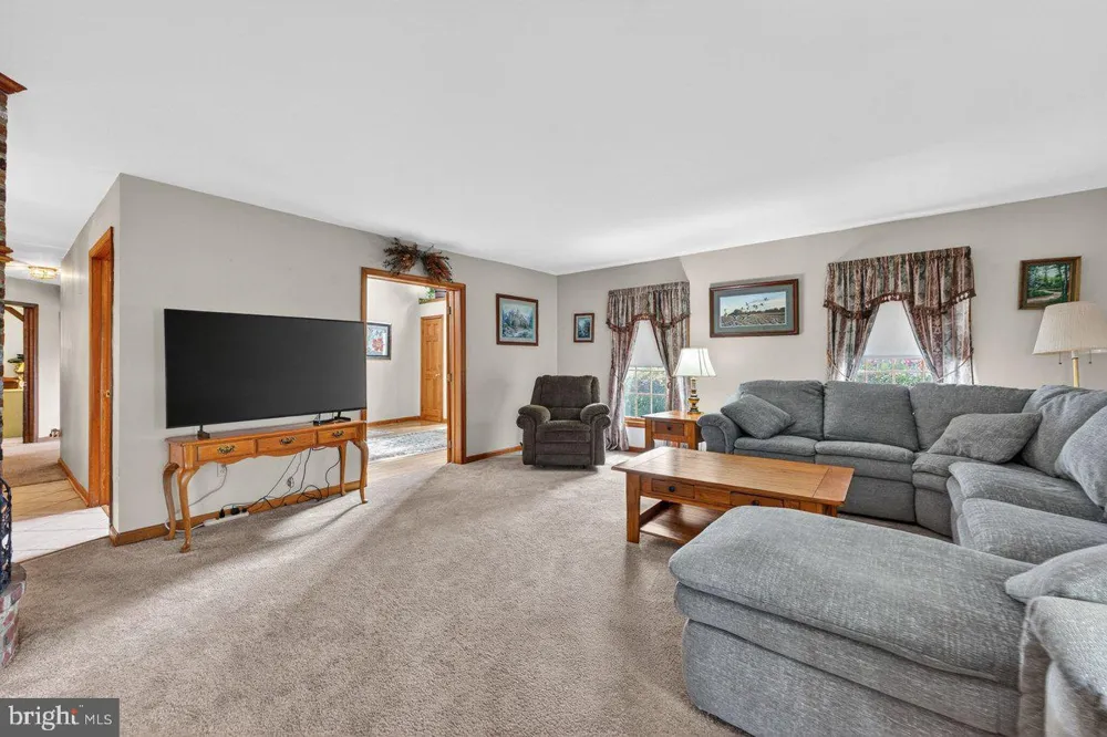 158 CHESTERFIELD GEORGETOWN ROAD Chesterfield, NJ 08515