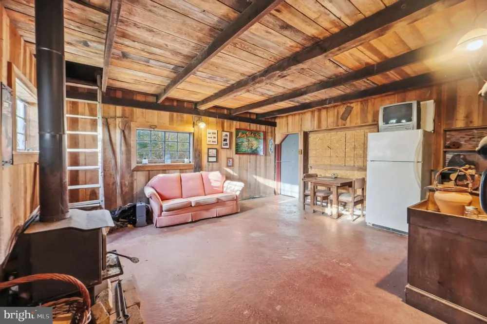 13405 JOHN KLINE ROAD Smithsburg, MD 21783
