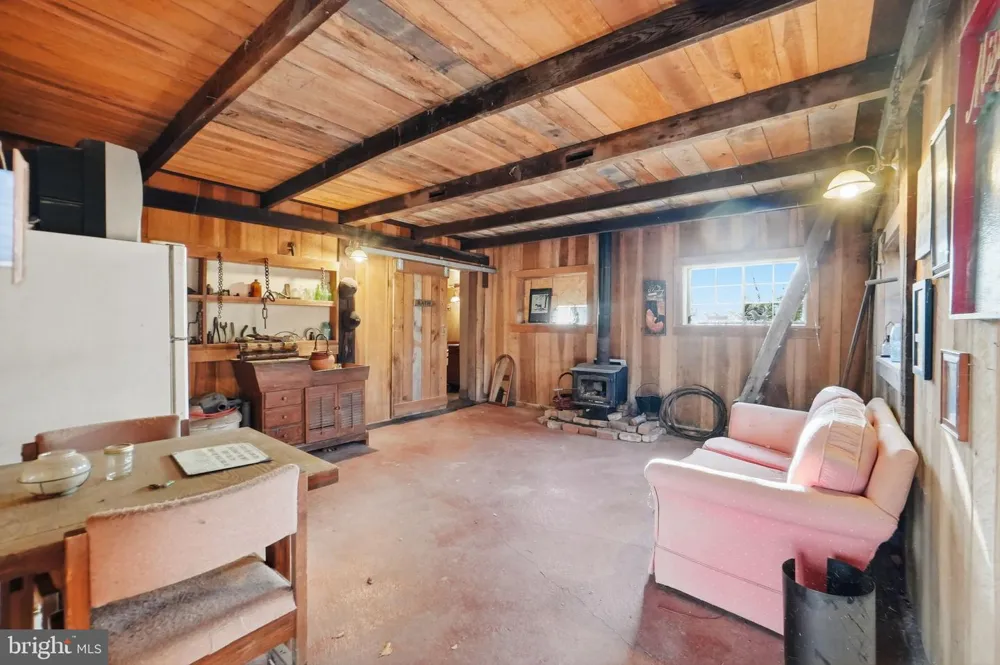 13405 JOHN KLINE ROAD Smithsburg, MD 21783