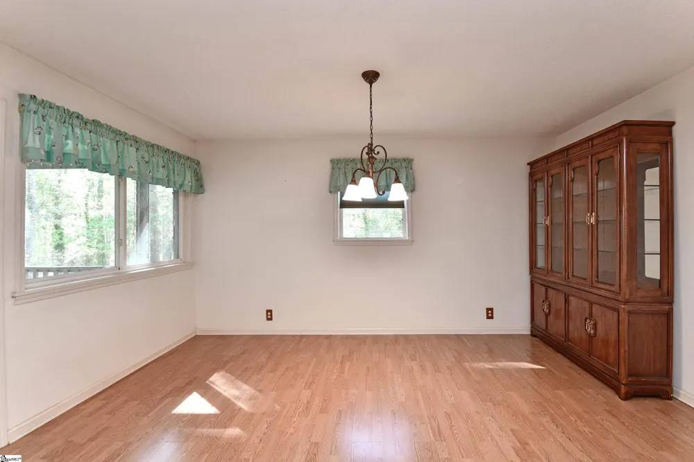 125 Fleetwood Drive Liberty, SC 29657
