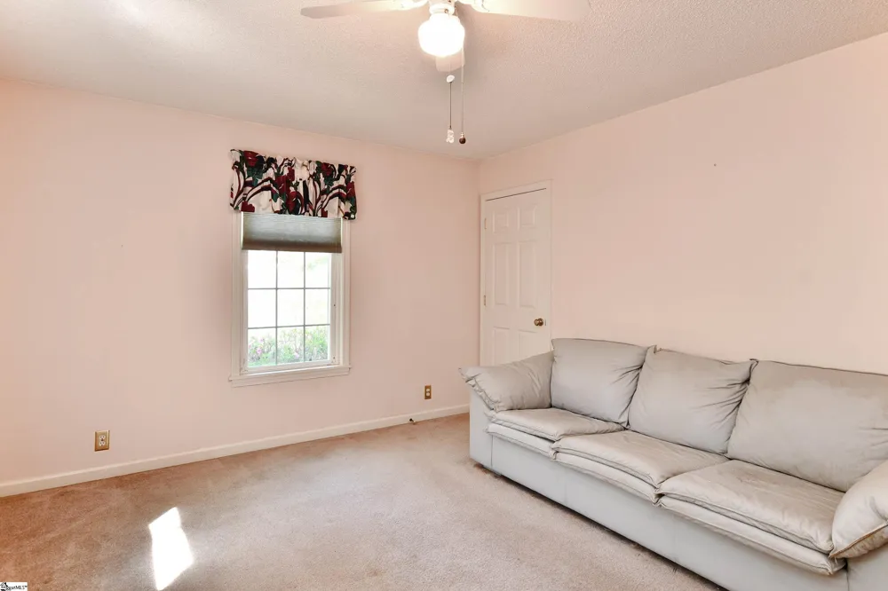 125 Fleetwood Drive Liberty, SC 29657