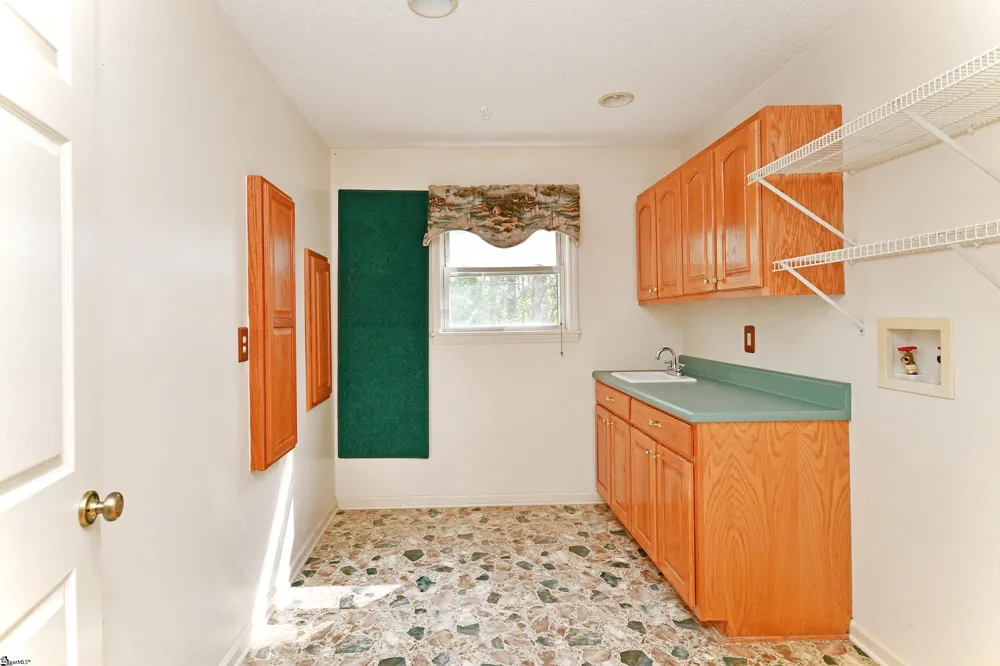 125 Fleetwood Drive Liberty, SC 29657