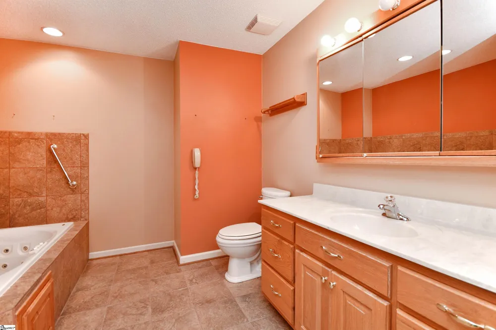 125 Fleetwood Drive Liberty, SC 29657