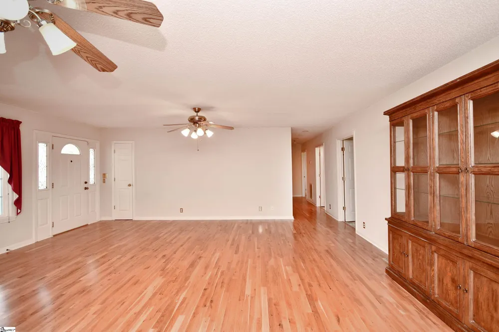 125 Fleetwood Drive Liberty, SC 29657