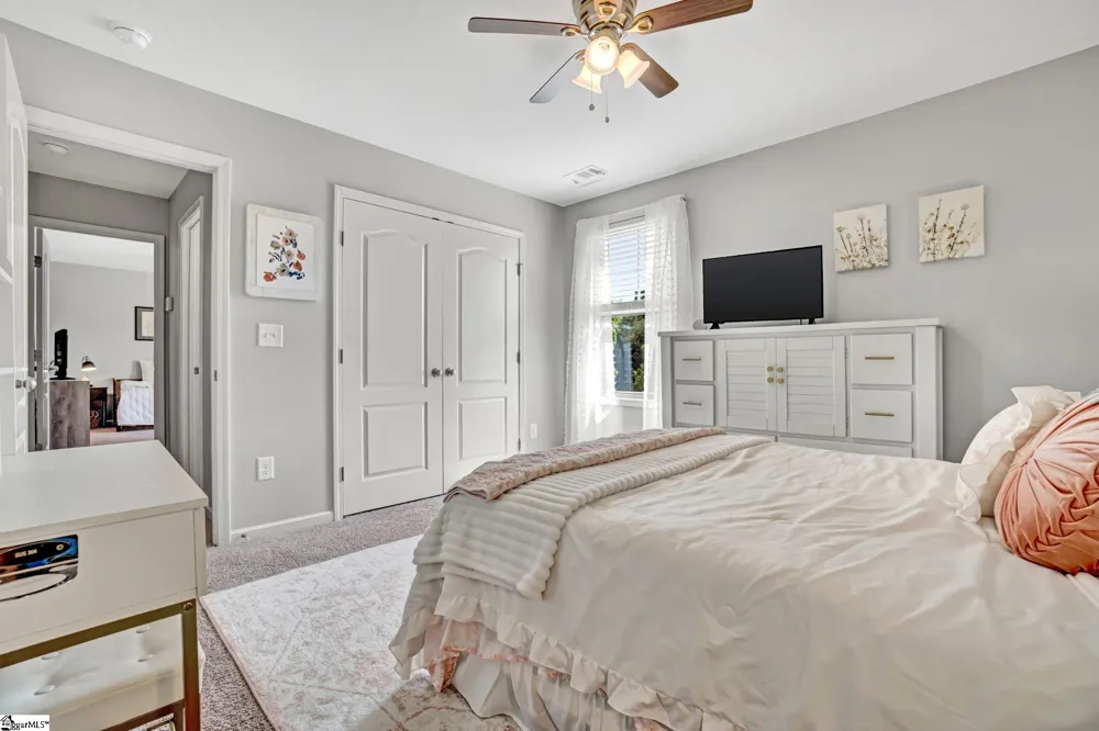 819 Asheton Commons Lane Simpsonville, SC 29681