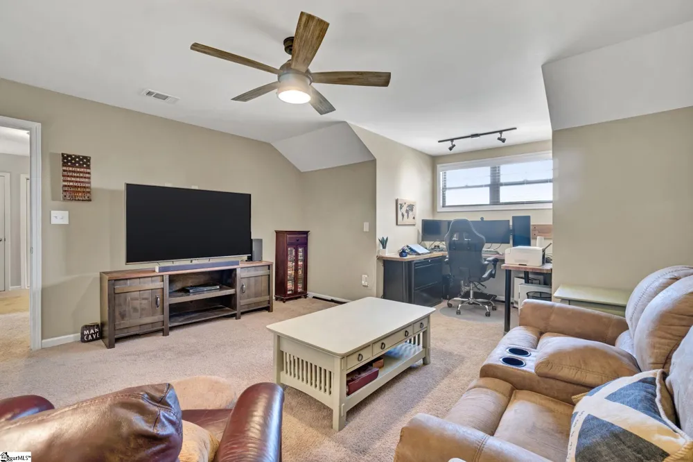 819 Asheton Commons Lane Simpsonville, SC 29681