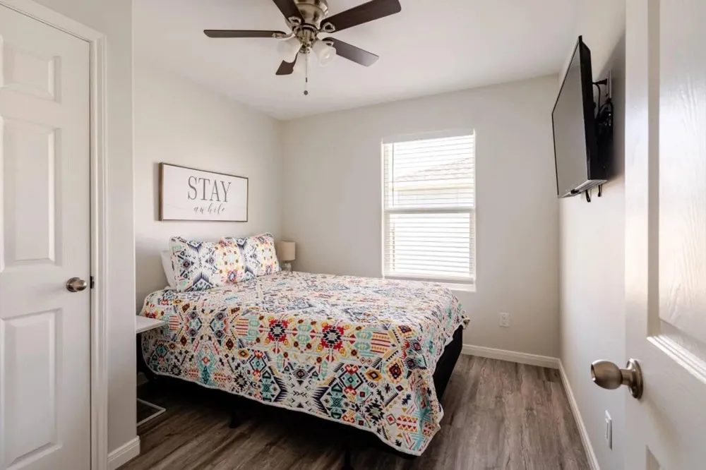 1103 Waco Gilchrist, TX 77617