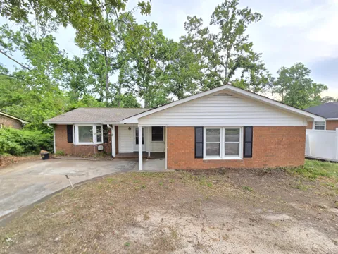 4437 Roxbury Drive