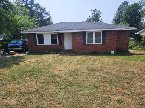 208 Edgewood Drive