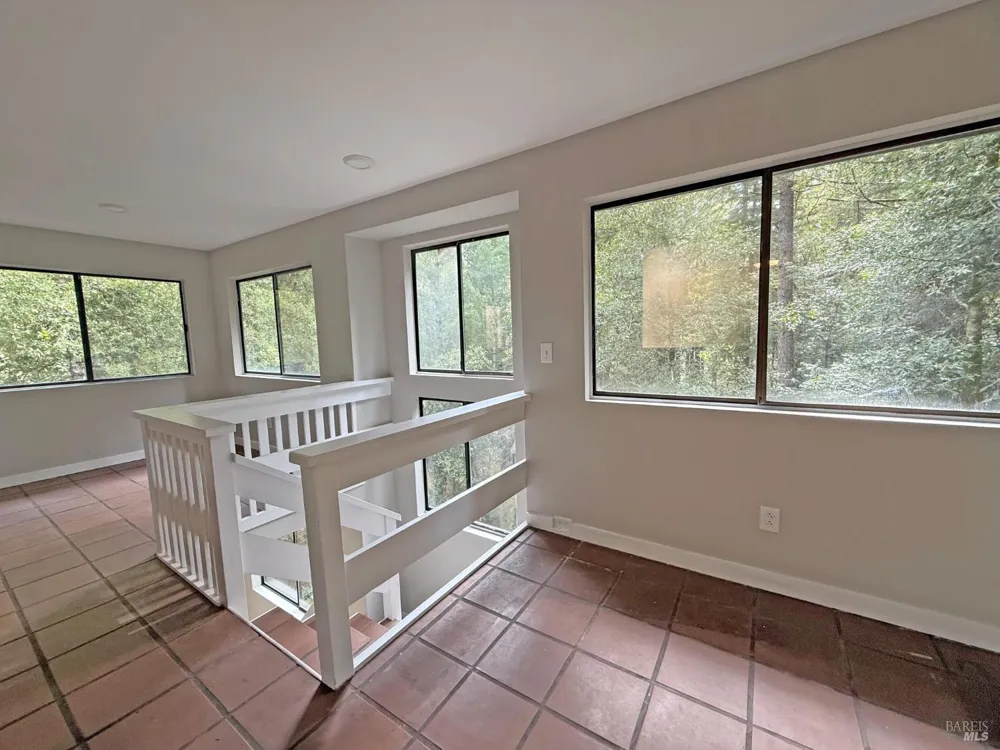 25124 Blue Jay Place Willits, CA 95490