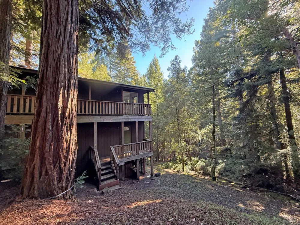 25124 Blue Jay Place Willits, CA 95490