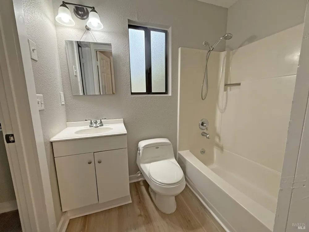 25124 Blue Jay Place Willits, CA 95490