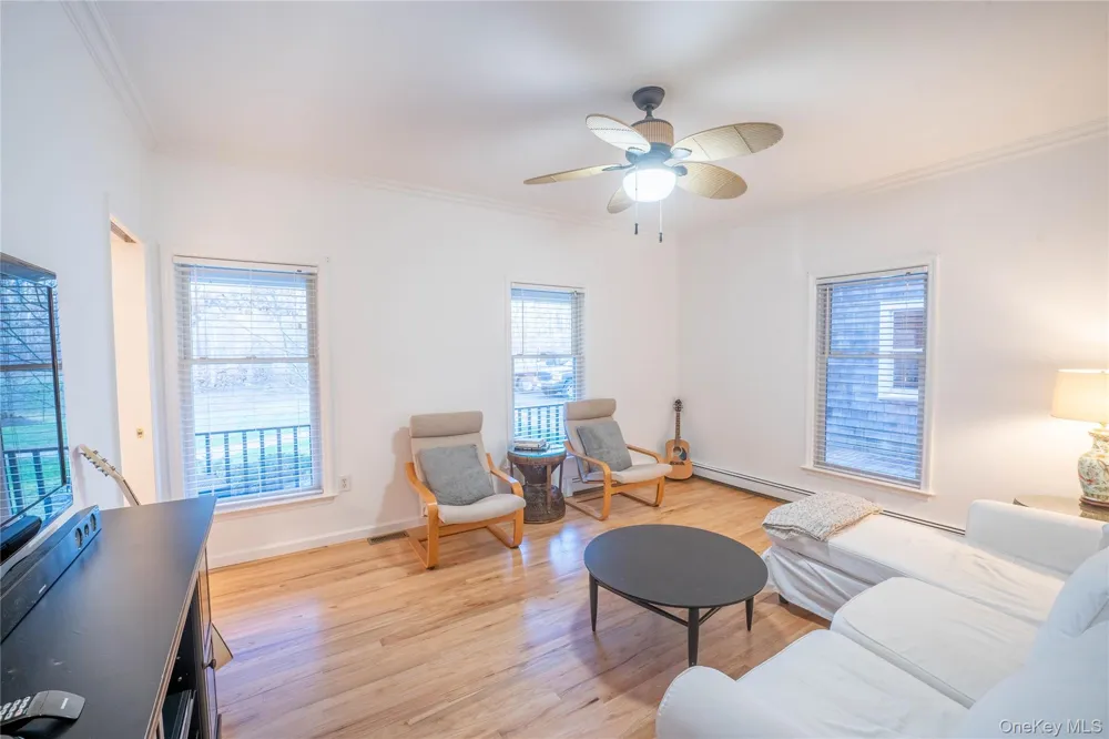 18 Mountain Laurel Lane Southampton, NY 11968