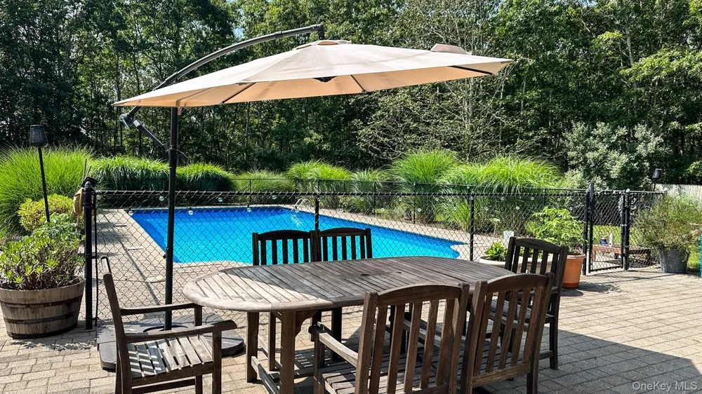 18 Mountain Laurel Lane Southampton, NY 11968