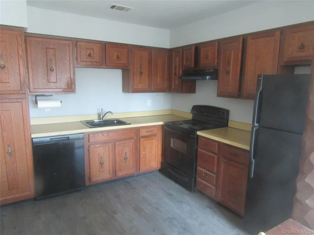 175 Main Avenue #156 Wheatley Heights, NY 11798