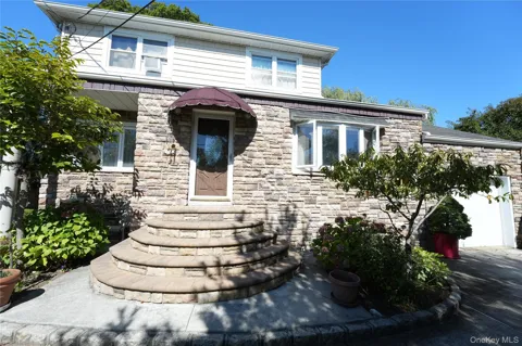368 Merrifield Avenue
