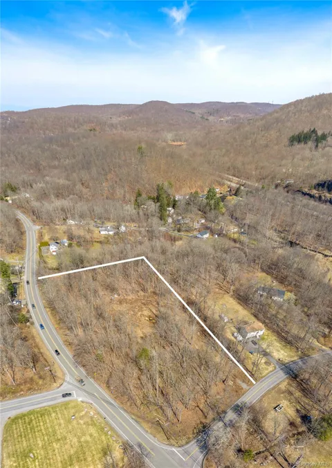 576 Holmes Road