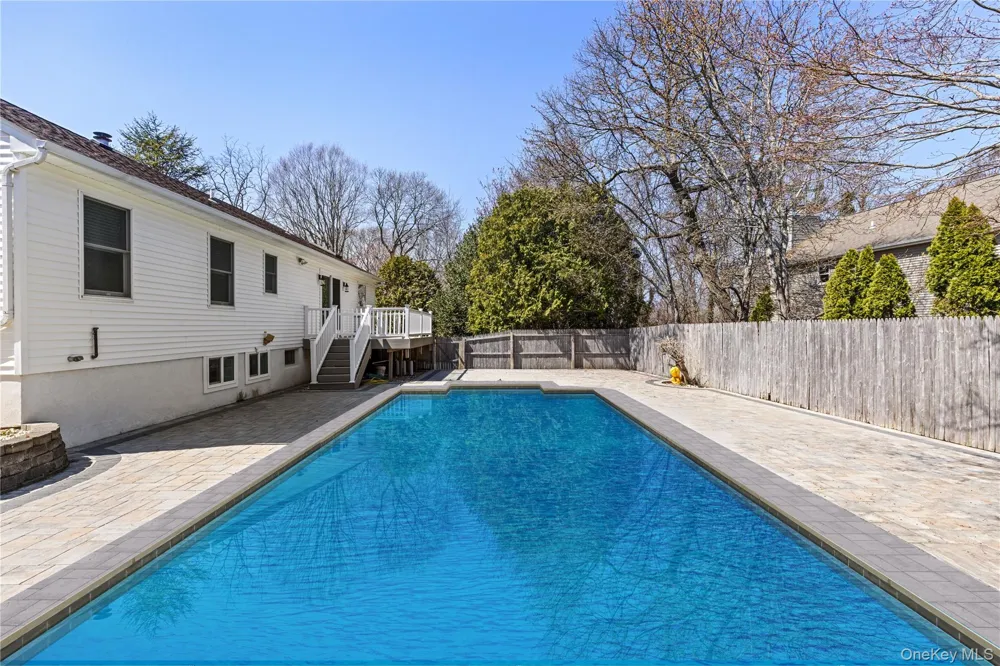 52 Summit Drive Baiting Hollow, NY 11933
