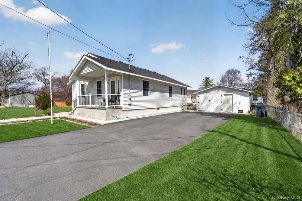 46 Fern Trail Wurtsboro, NY 12790