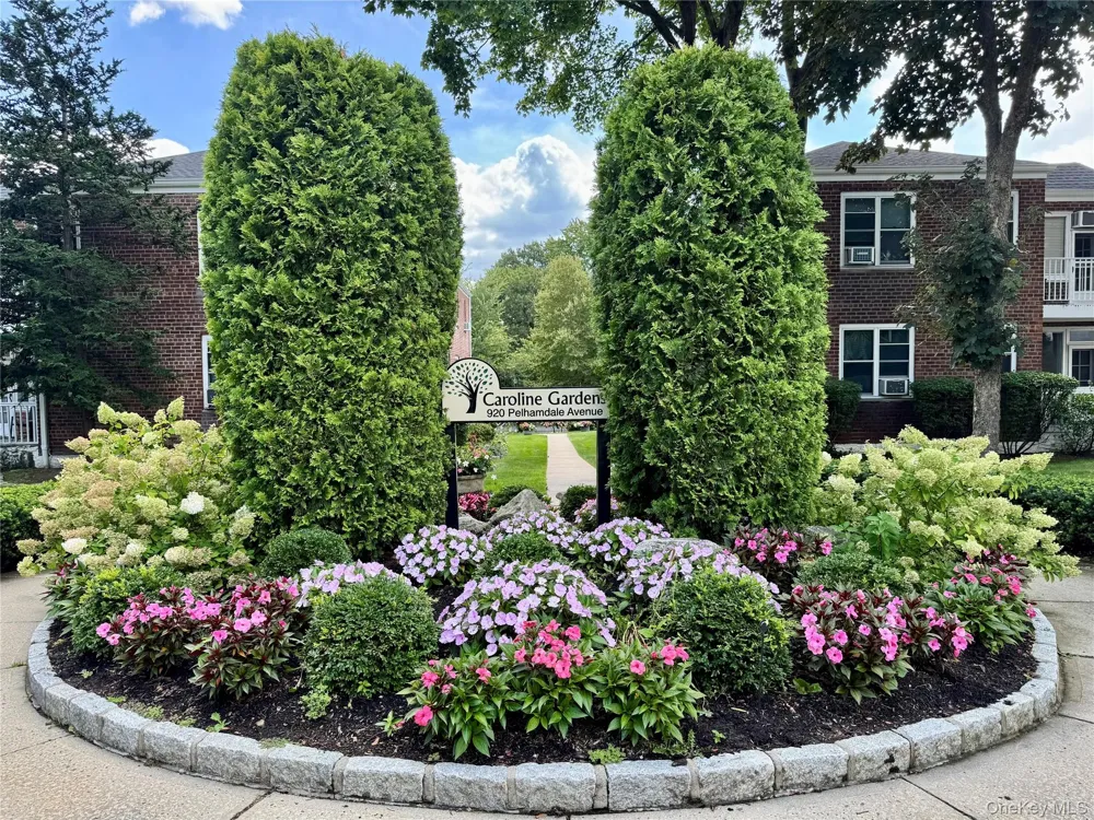 920 Pelhamdale Avenue #A2H Pelham, NY 10803