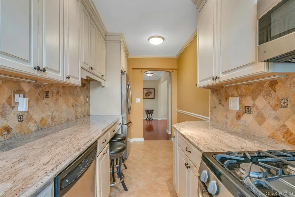 920 Pelhamdale Avenue #A2H Pelham, NY 10803